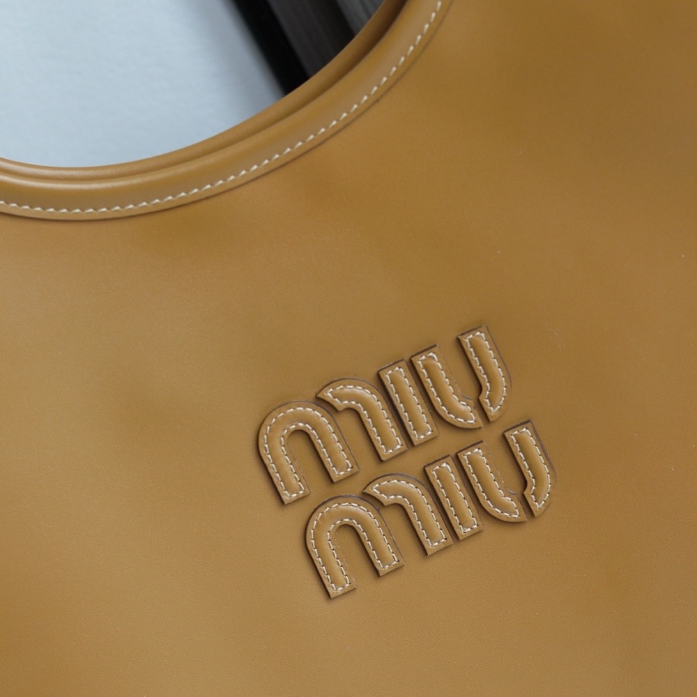 🥨Miu Miu Ivy Suede And Crochet Shoulder Bag - Picture 4 of 12